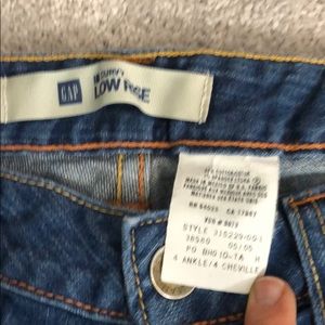 Gap low rise 4 ankle jeans